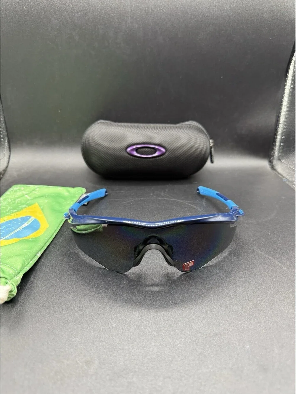 Oakley M2 Polished Navy/Grey Polarized Lenses OO9212-07 New